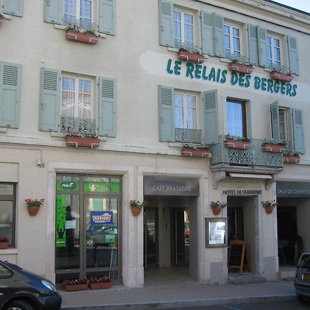 Le Relais Des Bergers Hotel Saint-Martin-en-Haut Luaran gambar