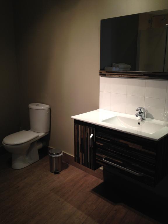 Le Relais Des Bergers Hotel Saint-Martin-en-Haut Luaran gambar