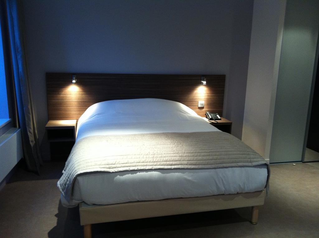 Le Relais Des Bergers Hotel Saint-Martin-en-Haut Luaran gambar