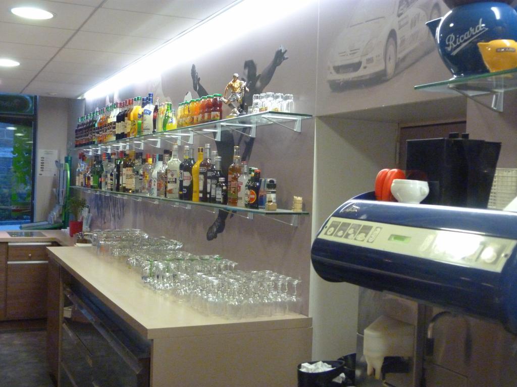 Le Relais Des Bergers Hotel Saint-Martin-en-Haut Luaran gambar